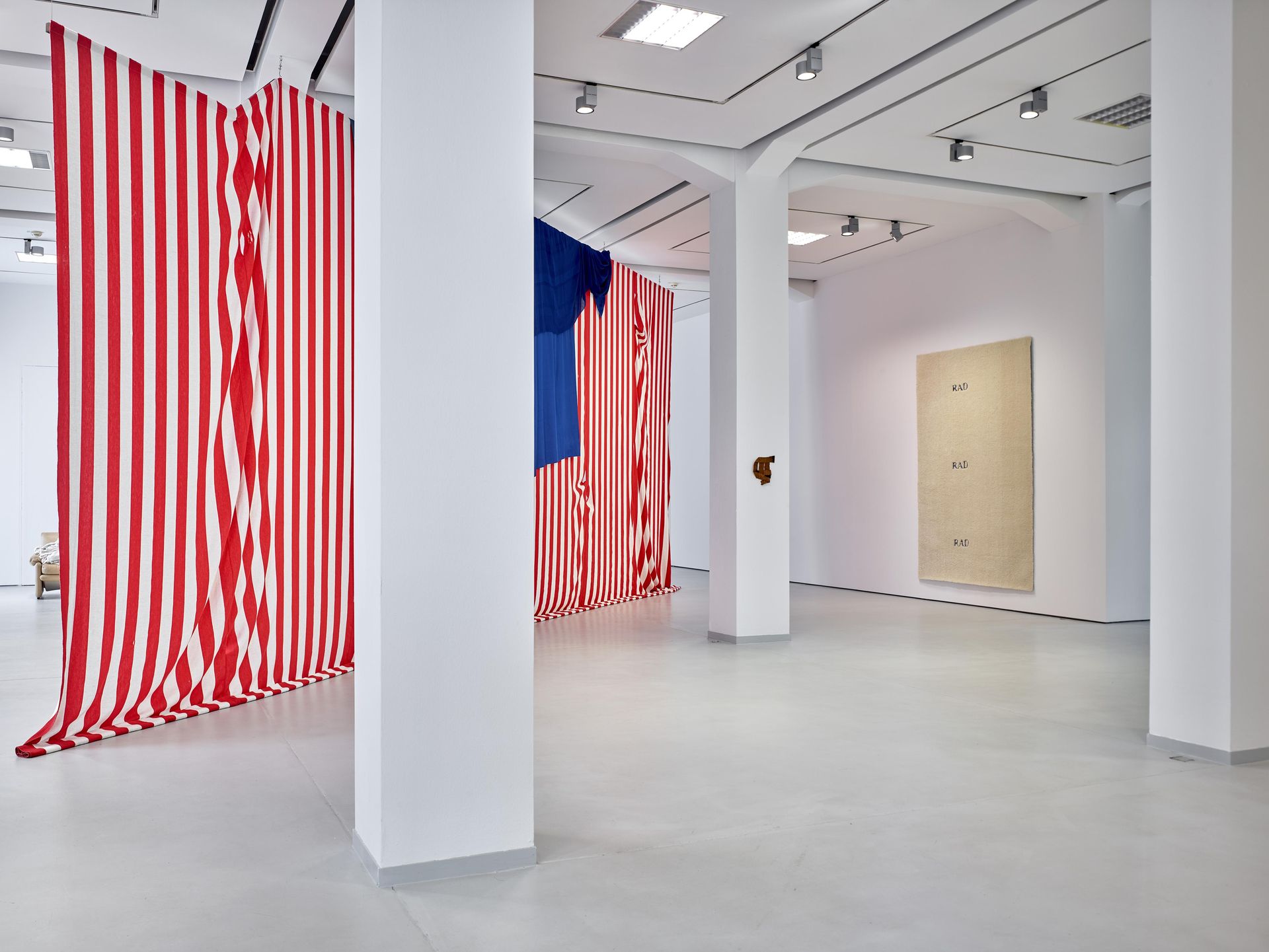 Installation view Hana Miletić in KAI 10 | ARTHENA FOUNDATION / Courtesy the artist and LambdaLambdaLambda, Pristina / Photo: Achim Kukulies, Düsseldorf