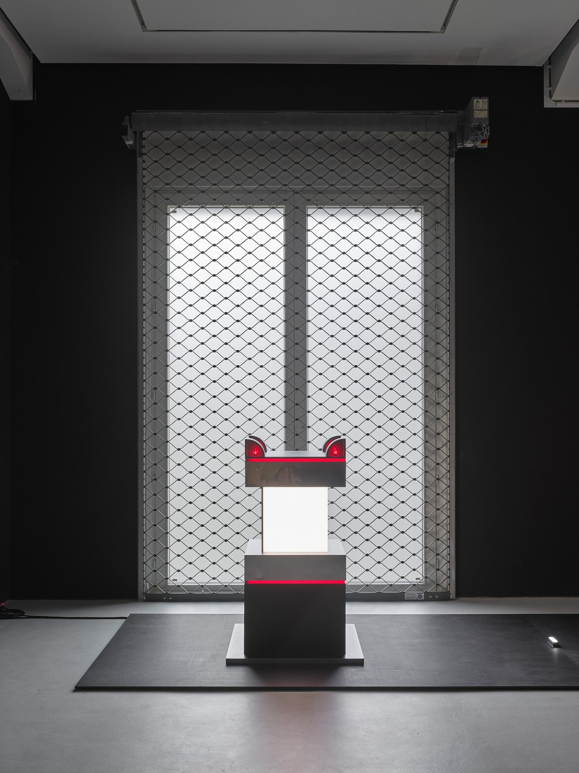 Alona Rodeh, DARK AGES 2020 (Altar), 2019, Courtesy the artist and Christine König Galerie,  Vienna © VG Bild-Kunst, Bonn, Photo: Achim Kukulies