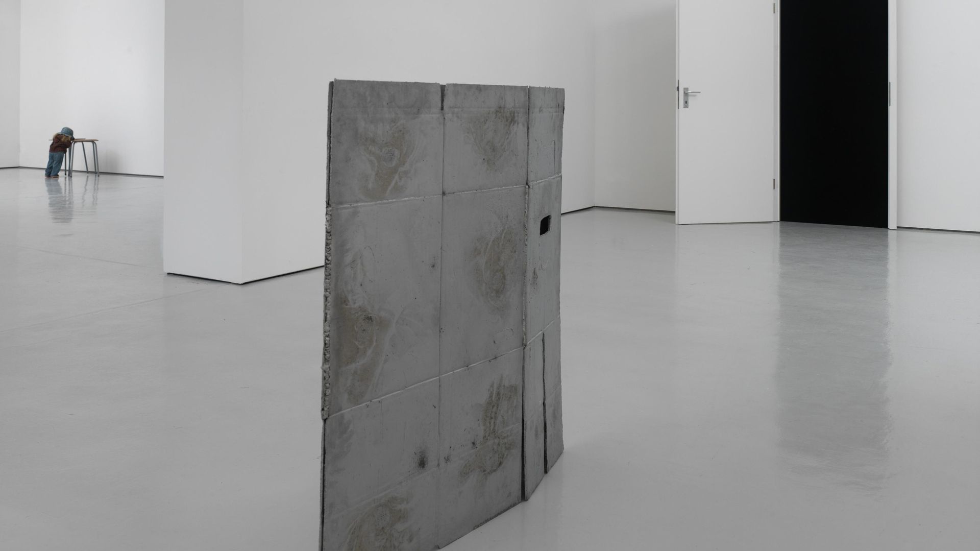 Transformed Objects, Werke von Jürgen Drescher und Thomas Rentmeister, Installationsansicht KAI 10 | Raum für Kunst, Foto: Achim Kukulies