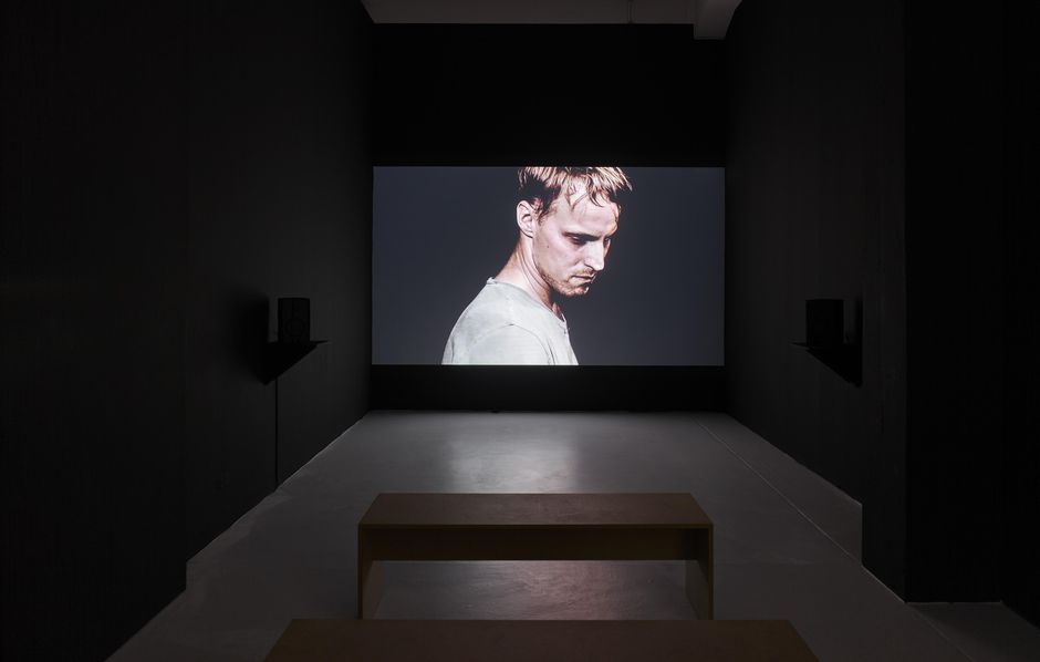 Thomas Taube, OCCIDENT, 2020, Installation with film and sound (30:47'), Dimensions variable, Courtesy the artist and R E I T E R   Berlin | Leipzig, Installation view, 2020, KAI 10 | ARTHENA FOUNDATION, Photo: Achim Kukulies, Düsseldorf