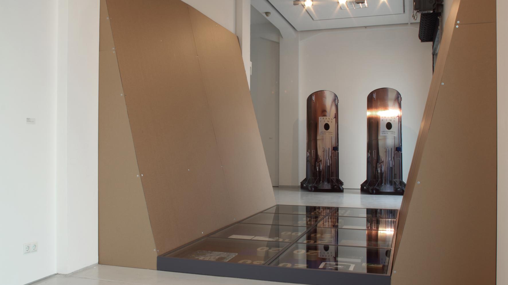 Andy Hope 1930, FM-2030, 2011, verschiedene Materialien, Courtesy Galerie Guido W. Baudach, Berlin © VG-Bildkunst, Ansicht KAI 10 