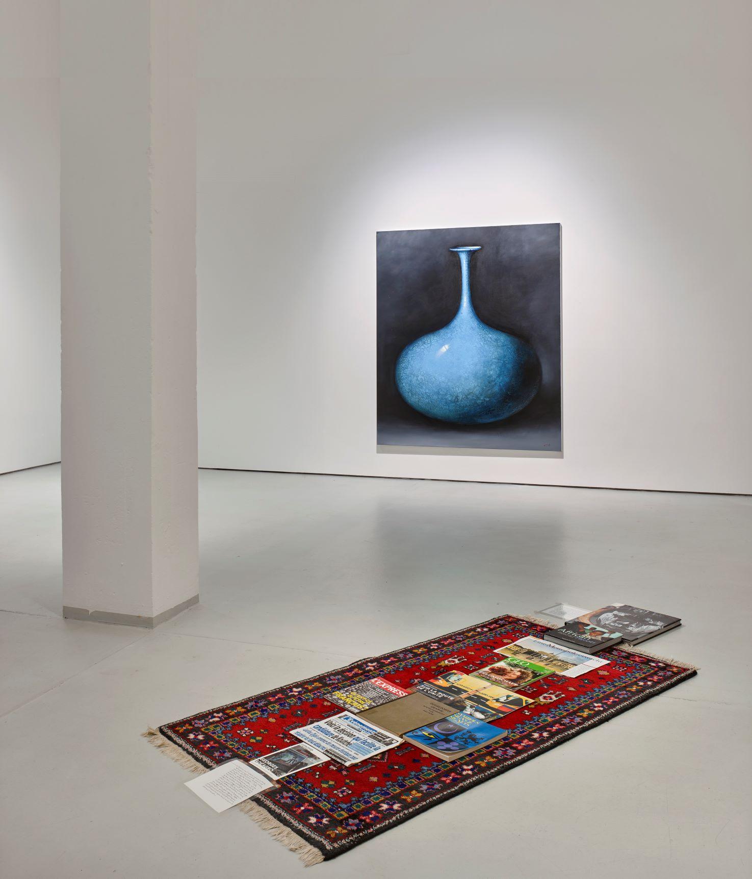 Exhibition view Konstantin Totibadze & Georges Adéagbo in KAI 10 | ARTHENA FOUNDATION, Courtesy the artists & Adéagbo: ADAGP & Kulturforum Süd-Nord, Photo: Studio Kukulies