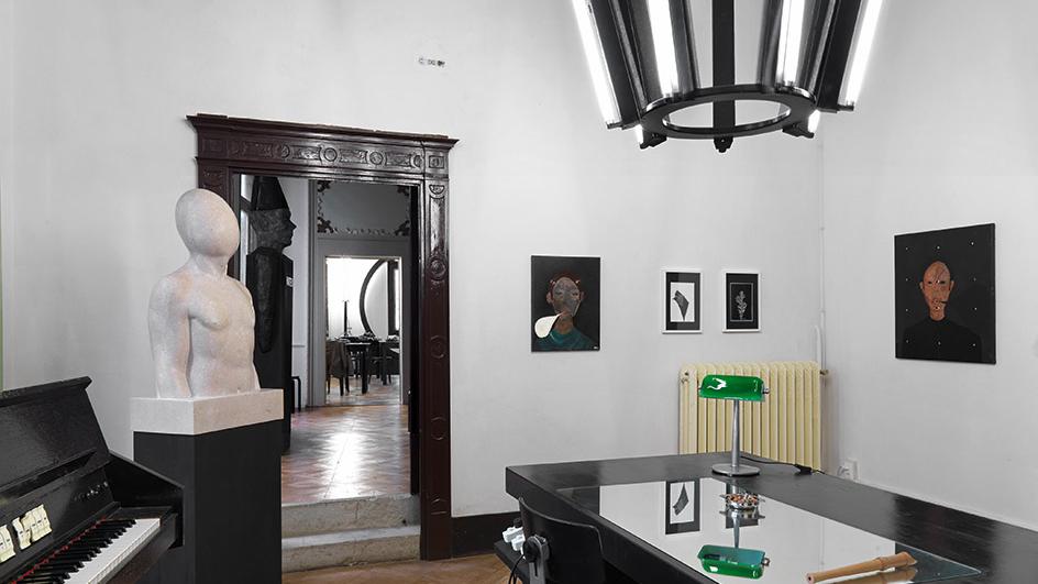 Installationsansicht Thomas Zipp, Comparative Investigation about the Disposition of the Width of a Circle, Palazzo Rossini, La Biennale di Venezia, 2013 / Foto: Roman März / Copyright: KAI 10 | ARTHENA FOUNDATION & Thomas Zipp