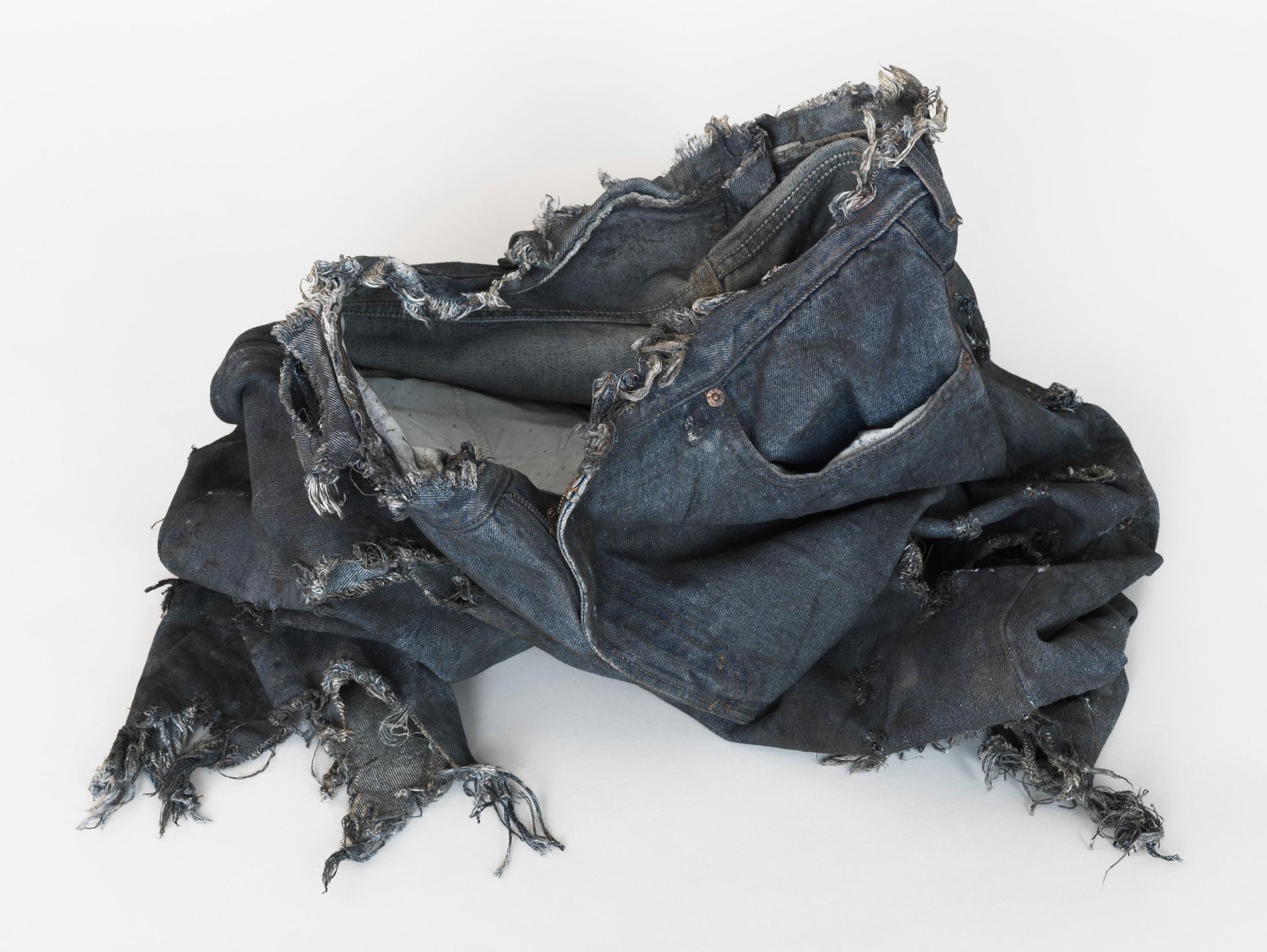 Monika Stricker:THE INCREDIBLE HULK 2008, Bruce Banner (Edward Norton) Ripped Test Jeans, 2013, mixed media, cooperate cinema, dimensions variabel, Courtesy: Clages Köln