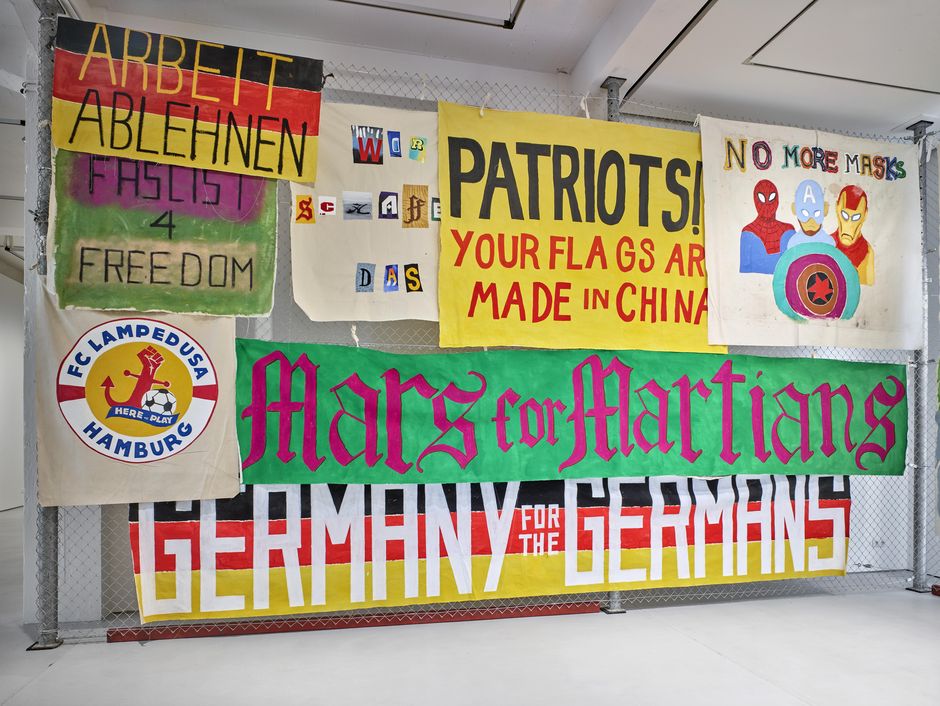 Juan Pérez Agirregoikoa, World Wall Tour: Propaganda, 2021 (Detail), mixed media, dimensions variable, Courtesy the artist and Clages, Cologne, Installation view KAI 10 | ARTHENA FOUNDATION, Photo: Achim Kukulies, Düsseldorf