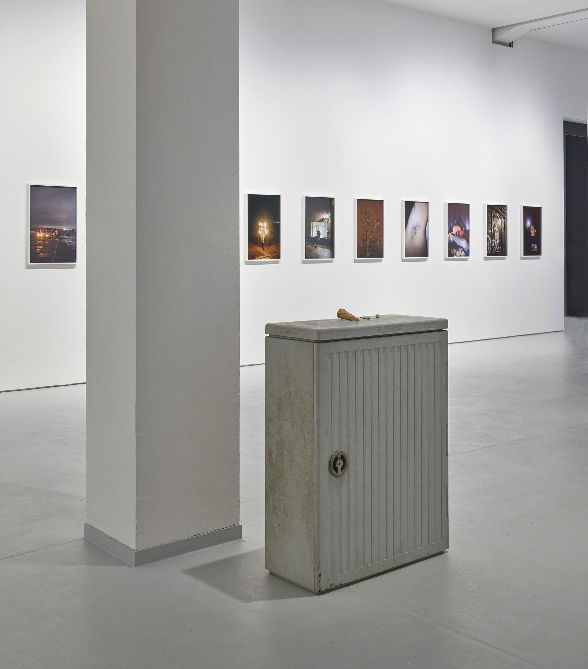 FORT, Tobias Zielony, Installation view, 2019 KAI 10 | ARTHENA FOUNDATION, Photo: Achim Kukulies
