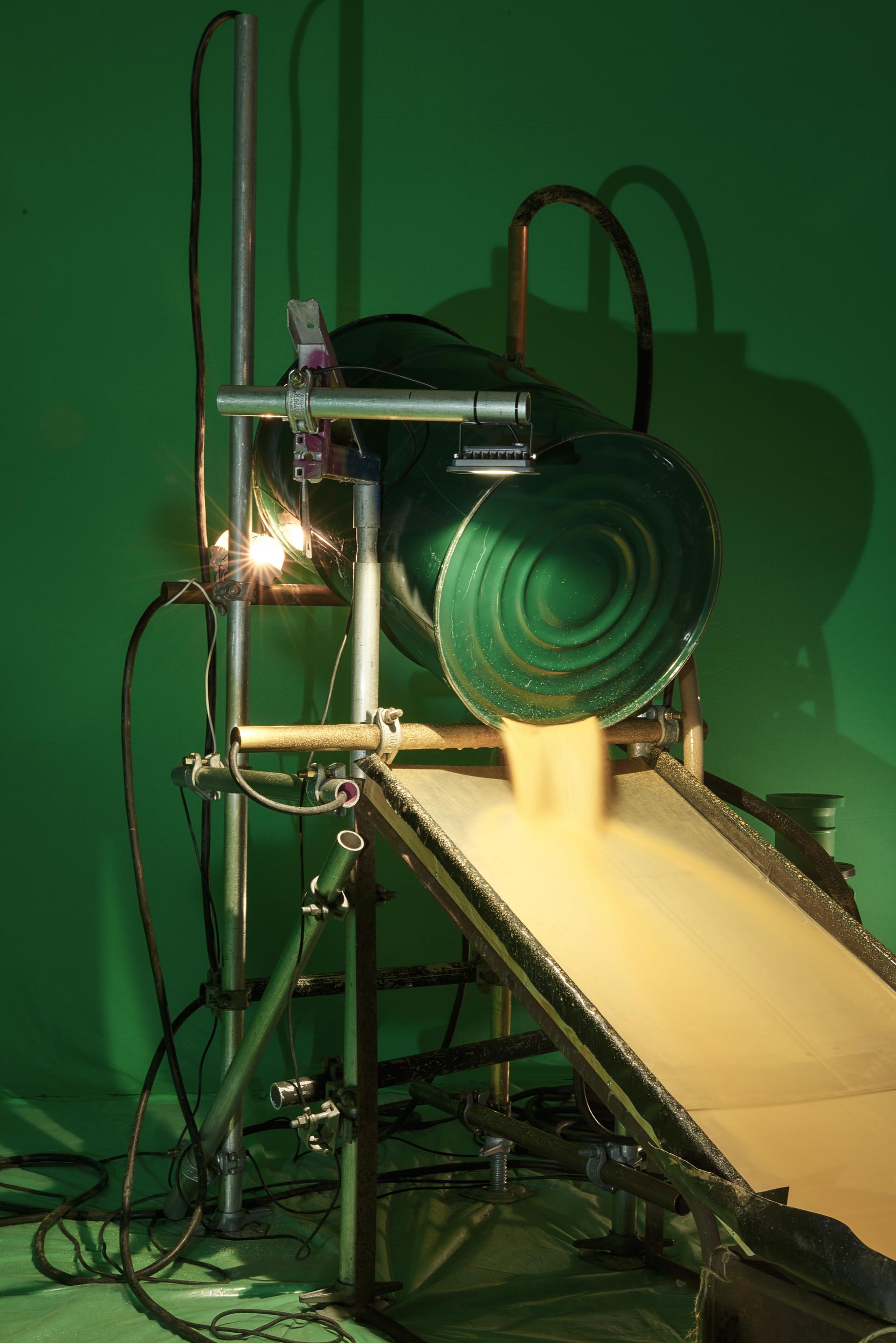 Ana Alenso, Lo que la mina te da, la mina te quita, 2021, verschiedene Materialien, Courtesy die Künstlerin, Foto: Tomas Eyzaguirre 