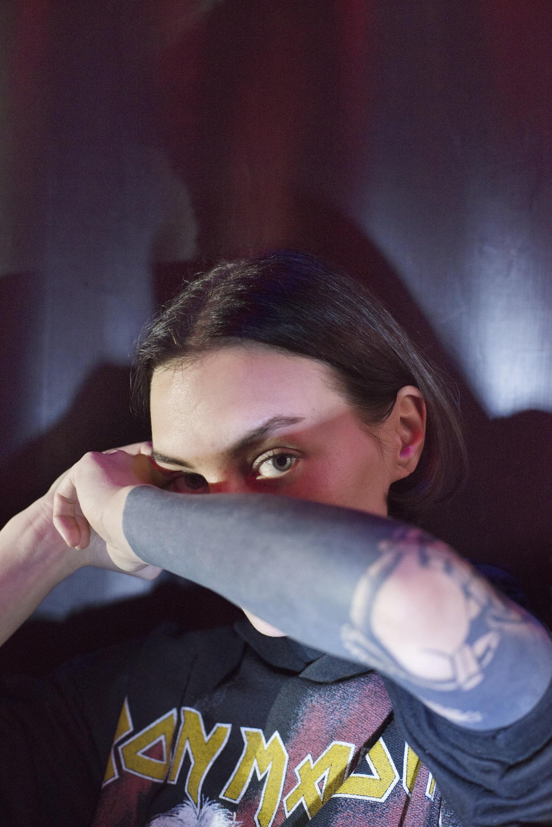 Tobias Zielony, Ink, 2018, from the series 'Golden', 69 x 46 cm, archival pigment print, Courtesy: the artist and KOW