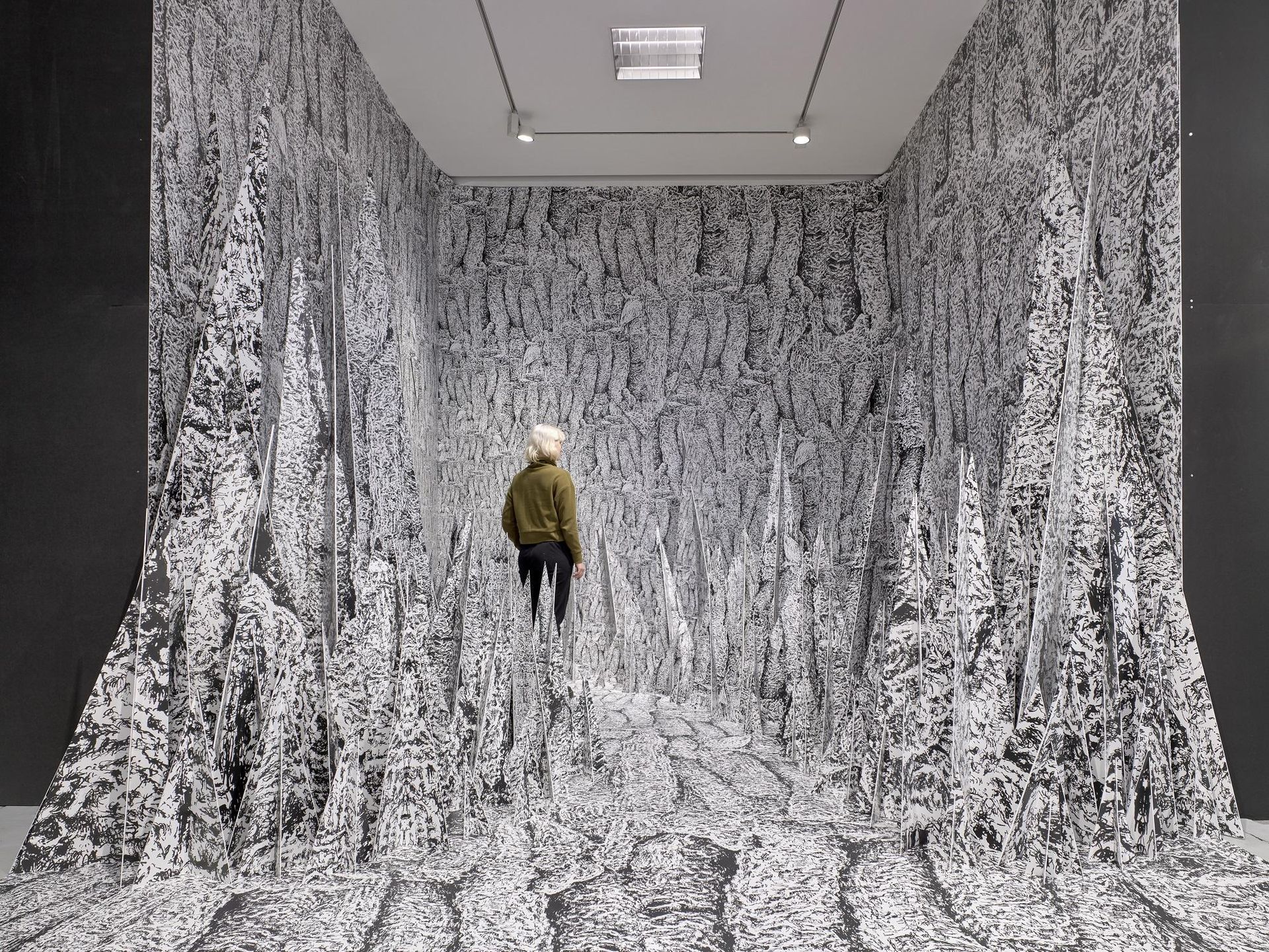 Anaïs Lelièvre, Rétine, 2021, Installation view in KAI 10 | ARTHENA FOUNDATION, Courtesy the artist, Photo: Achim Kukulies, Düsseldorf